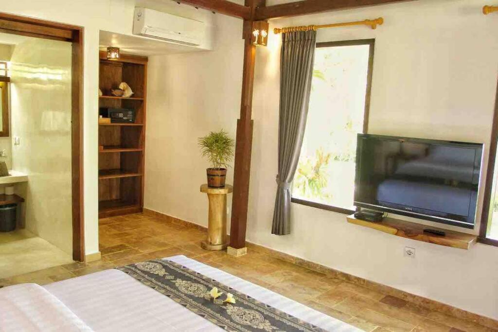 Villa Serene & Spa マンシット エクステリア 写真