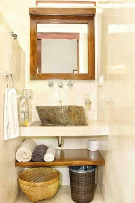 Villa Serene & Spa マンシット エクステリア 写真